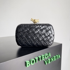 Bottega Veneta Clutch Bags